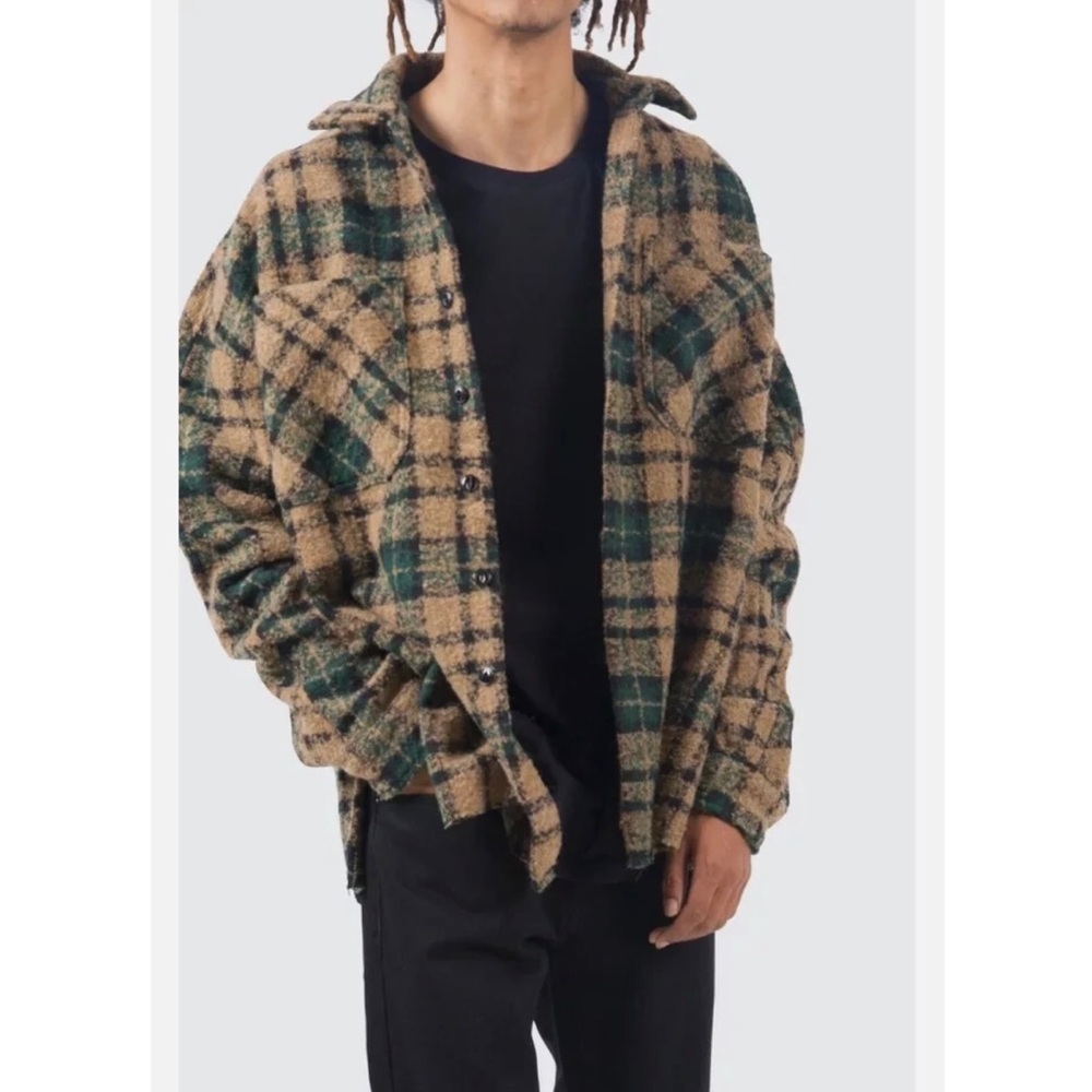 MNML LOOSE WOVEN PLAID FLANNEL SIZE SMALL